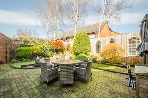 Photo 27- click for photo gallery